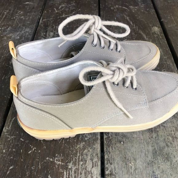 2/$25 🍣 AIGLE Lace-Ups Shoes in Olive, Size 5 - Picture 7 of 7